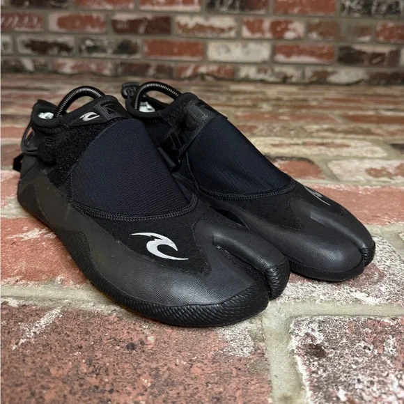 NEW Reefer Boot Ultimate Foot Protection 1.5mm Split Toe Water Shoes Size 9